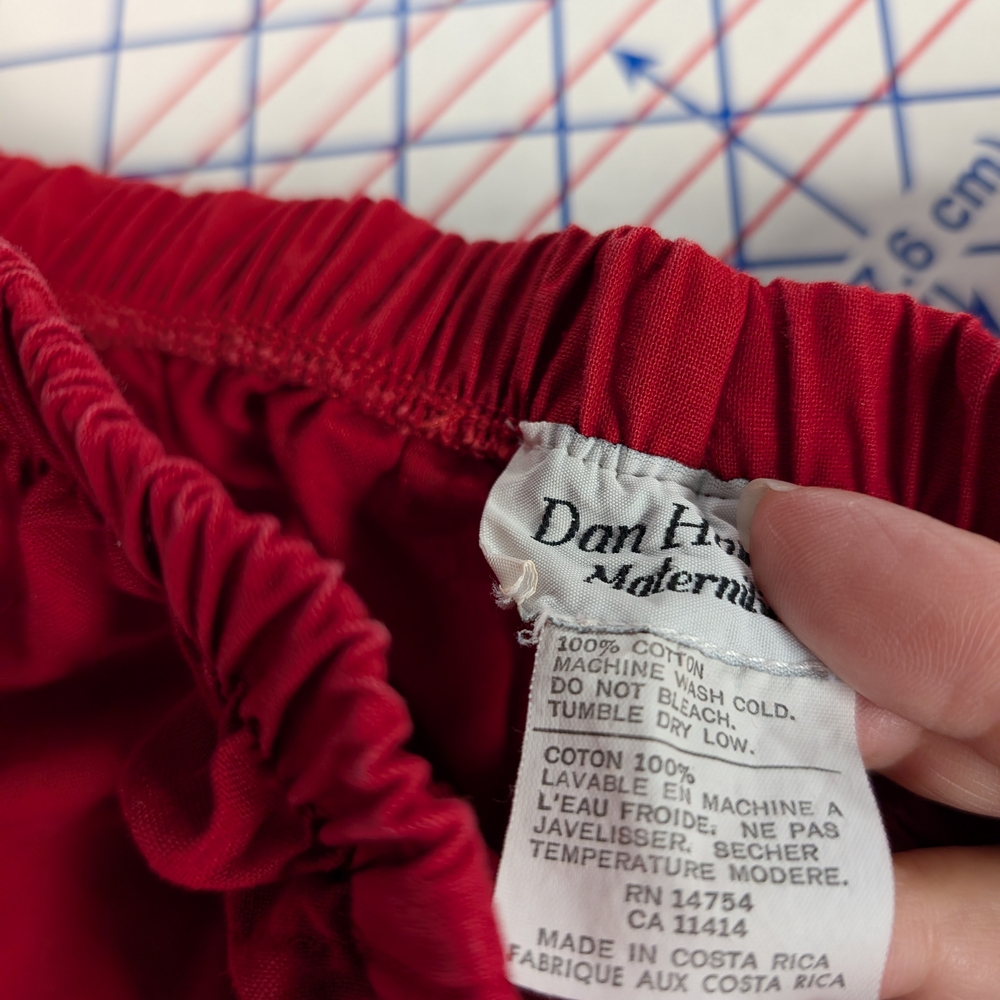 Vintage Maternity Dividends Red and White Striped Top with Dan Howard Red Shorts - Picture 16 of 16
